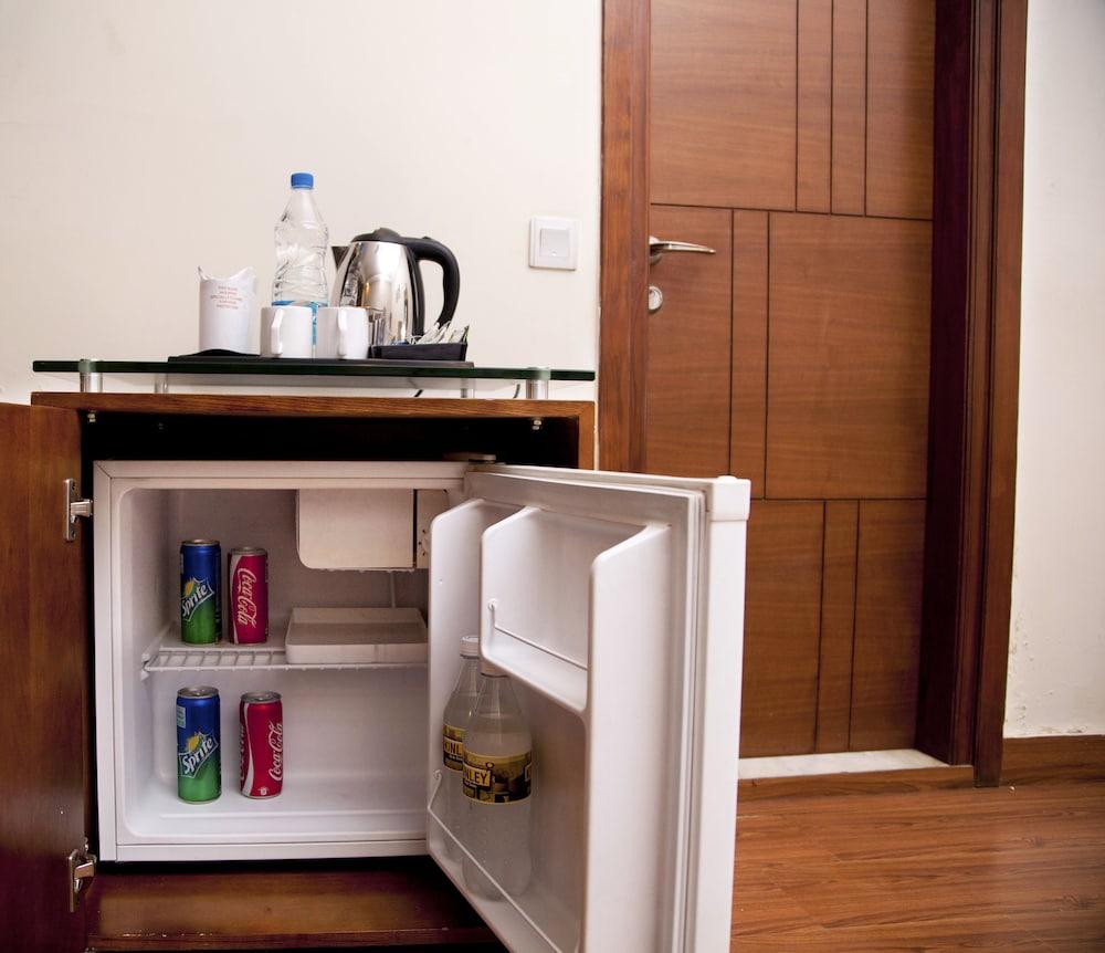 Alpina Hotels & Suites Yeni Delhi Dış mekan fotoğraf