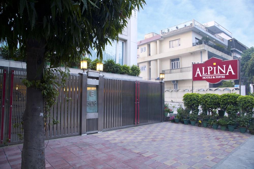 Alpina Hotels & Suites Yeni Delhi Dış mekan fotoğraf