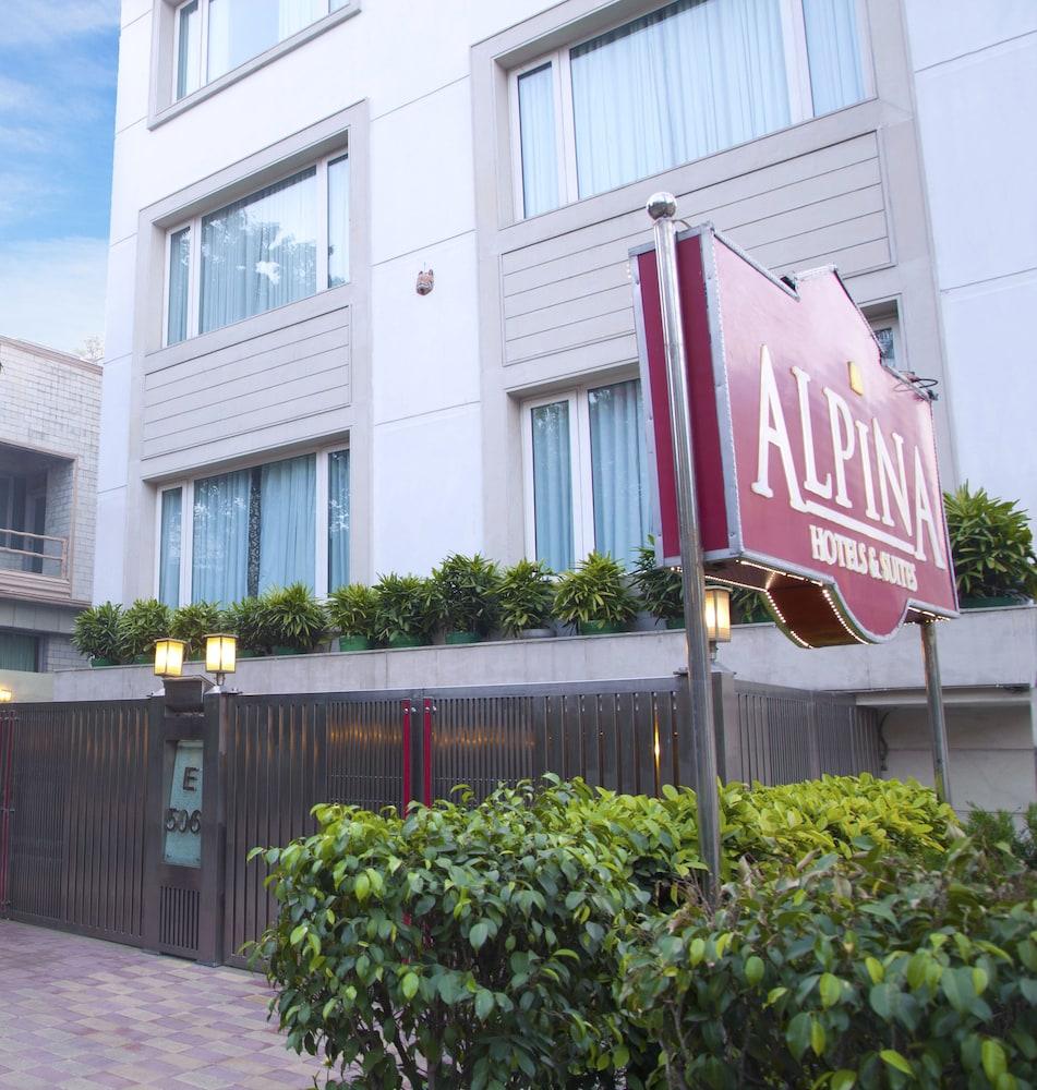 Alpina Hotels & Suites Yeni Delhi Dış mekan fotoğraf
