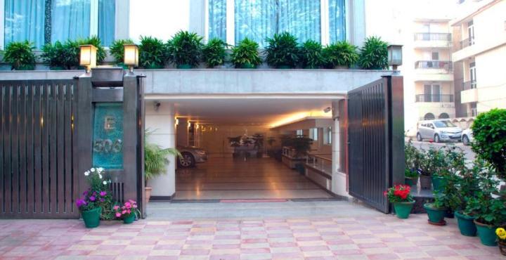 Alpina Hotels & Suites Yeni Delhi Dış mekan fotoğraf