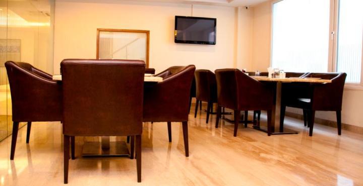 Alpina Hotels & Suites Yeni Delhi Dış mekan fotoğraf