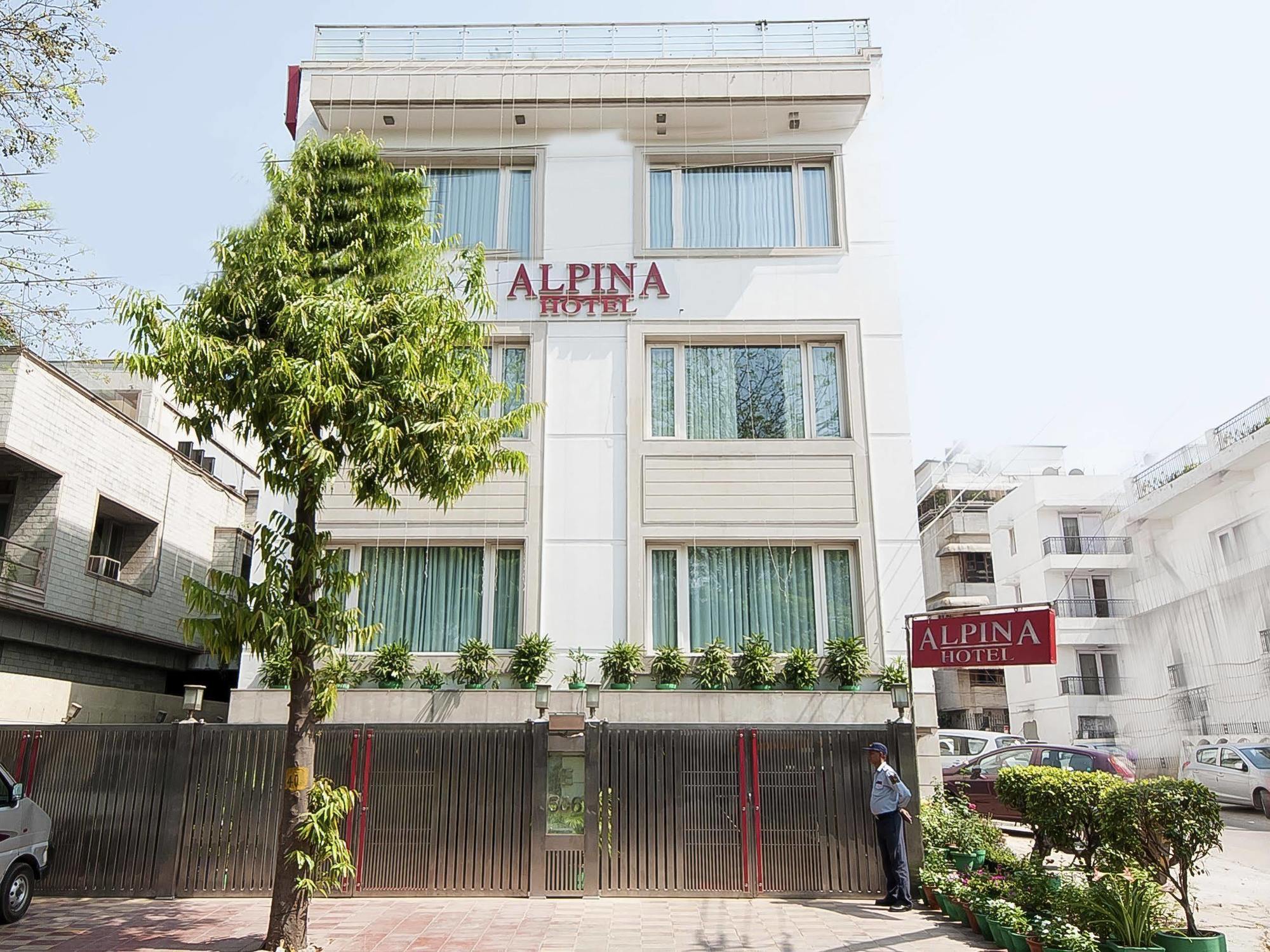 Alpina Hotels & Suites Yeni Delhi Dış mekan fotoğraf